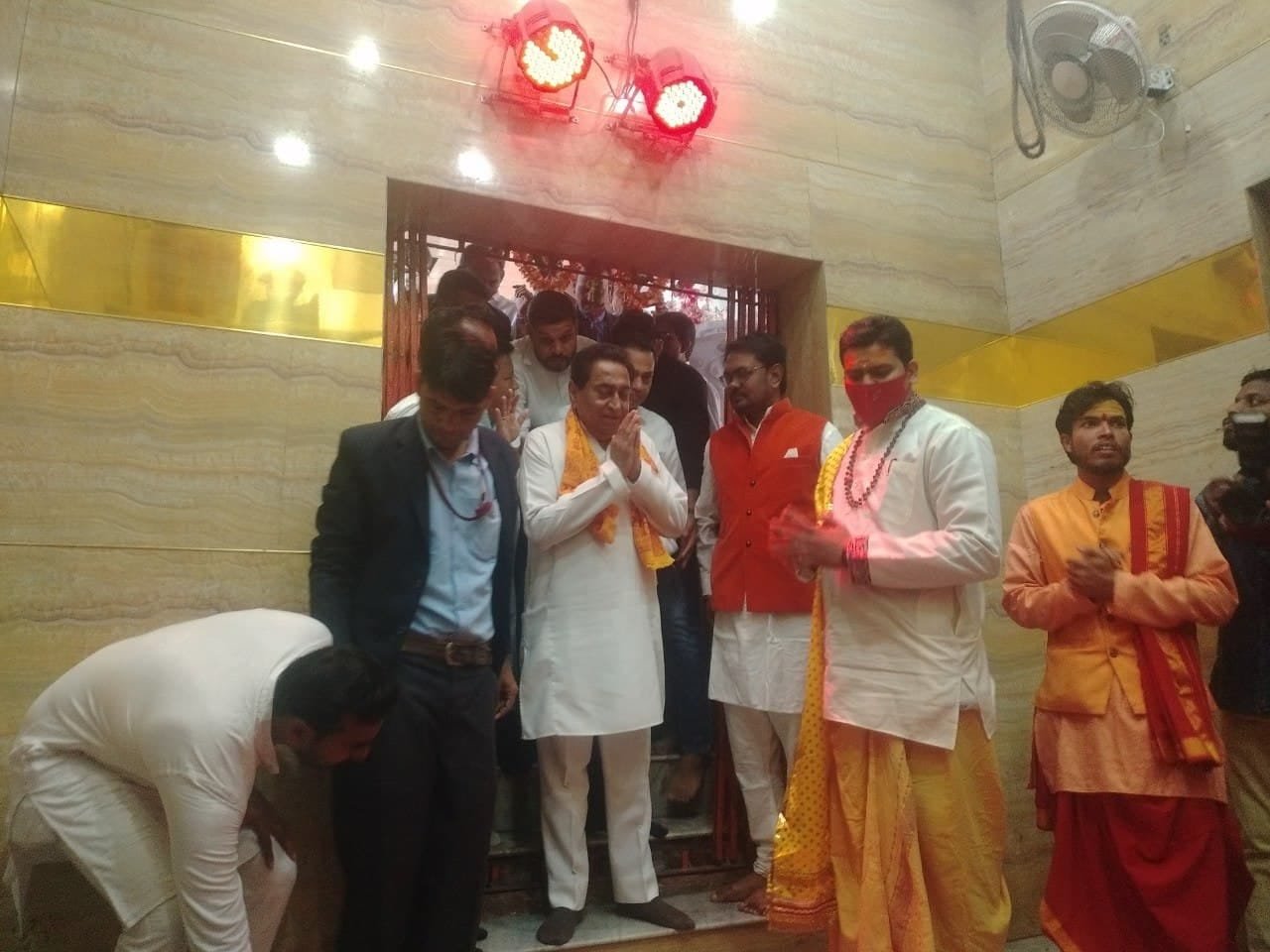 श्री नकुल-कमलनाथ जी ने पातालेश्वर में किया रुद्राभिषेक, छिंदवाड़ा के साथ ही प्रदेश और देश की सुख शांति के लिए की कामना | New India Times