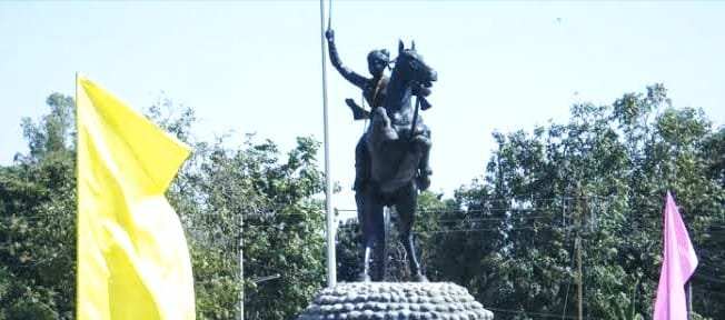 हिन्दू महासभा ने गुरु नानकदेव जी का प्रकाशोत्सव एवं वीरांगना की जयंती पर किया नमन | New India Times