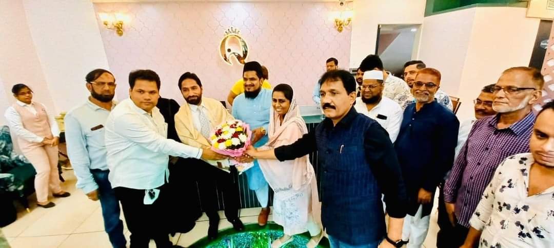 कुईन्स केएर हॉस्पिटल (कल्याण फाटा) द्वारा संचालित कार्डिएक एम्बुलेंस का उद्घाटन सामाजिक खीदमतगार व कोकण रत्न से सम्मानित श्री बशीर भाई हजवानी के हाथों हुआ संपन्न | New India Times