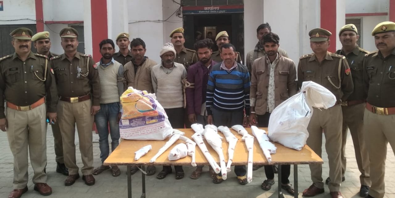 अवैध शस्त्र फैक्ट्री का खुलासा, पुलिस मुठभेड़ में एक गिरफ्तार 2 फरार, हथियार खरीद फरोख्त मामले में पूर्व प्रधान सहित 7 लोग गिरफ्तार 2 अवैध शस्त्र फैक्ट्री का खुलासा, पुलिस मुठभेड़ में एक गिरफ्तार 2 फरार, हथियार खरीद फरोख्त मामले में पूर्व प्रधान सहित 7 लोग गिरफ्तार | New India Times