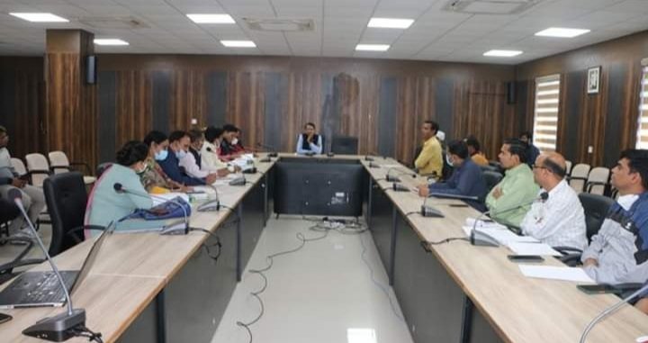 भर्ती मरीज की मृत्यु होने पर शव को घर तक पहुंचाने की व्यवस्था करेगा जिला चिकित्सालय: कलेक्टर संजय कुमार | New India Times