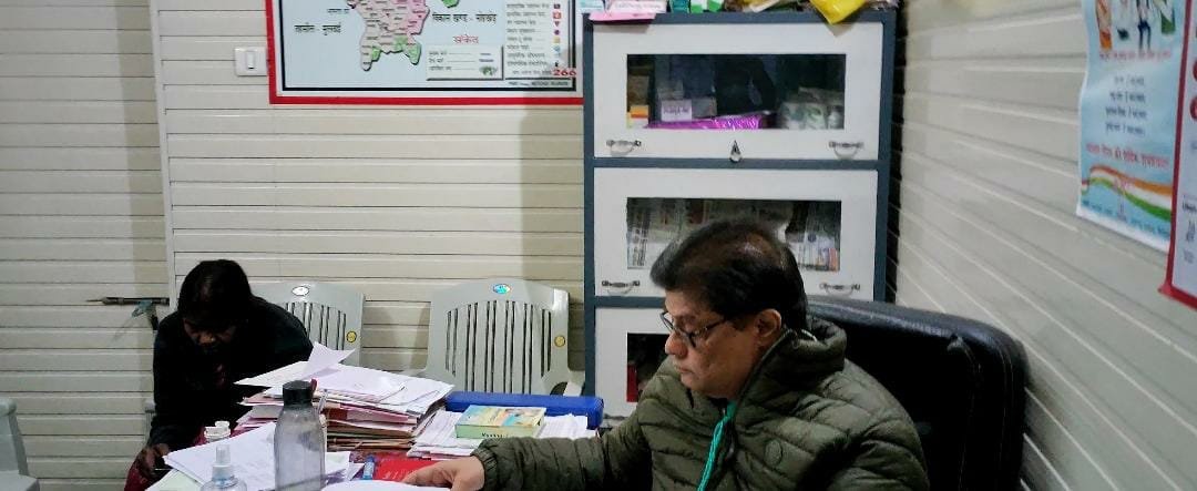 बीएमओ आर.आर. सिंग के जांच टीम ने लिए बयान,भाजपा मंडल द्वारा की गई थी कार्रवाई की मांग | New India Times