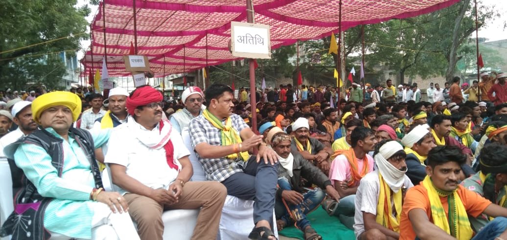 क्रांतिकारी महानायक शिरोमणि क्रांतिसूर्य इंडियन रॉबिनहुड के शहादत दिवस पर जिले के हजारों आदिवासी समाज के लोग पहुंचे टंकी ग्राउंड | New India Times