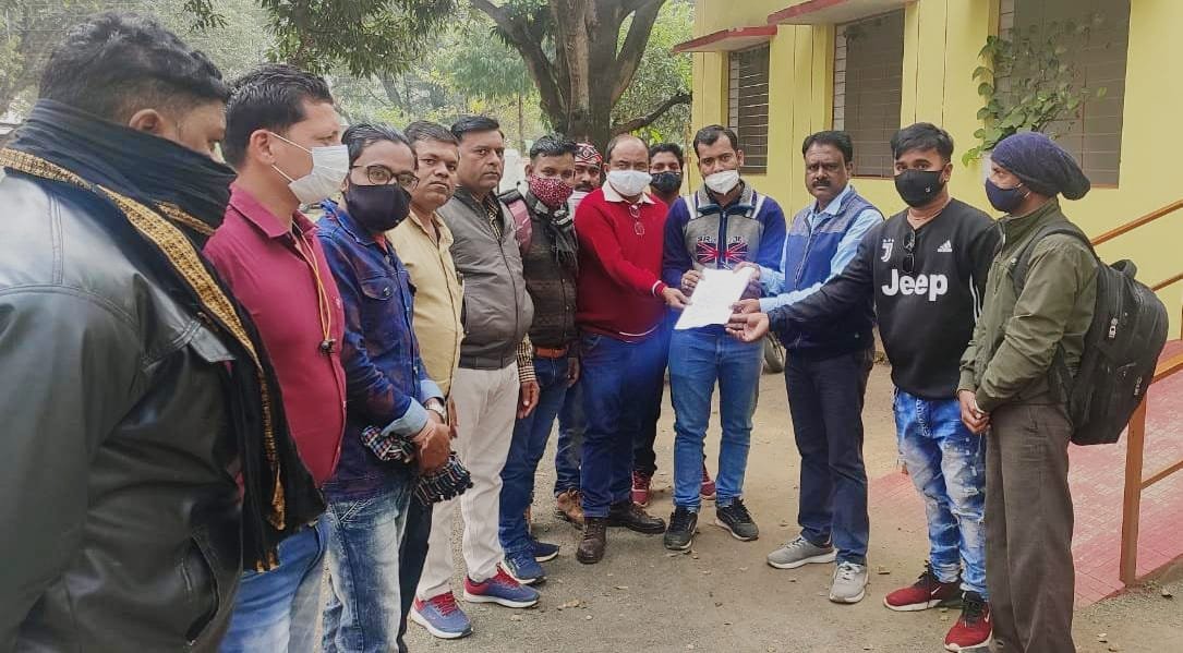 मानदेय बढ़ाने की मांग को लेकर ऊर्जा मंत्री के नाम सौंपा गया ज्ञापन | New India Times