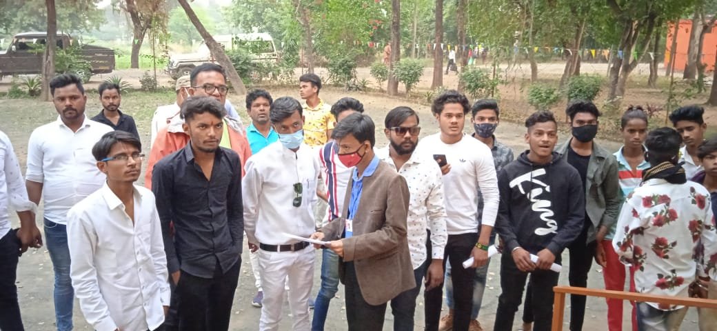 अनुविभागीय अधिकारी राजस्व मधुवंत राव धुर्वे को ज्ञापन सौंप कर भ्रष्टाचार विरोधी मोर्चा ने भ्रष्टाचार के मामले में की आवाज बुलंद | New India Times