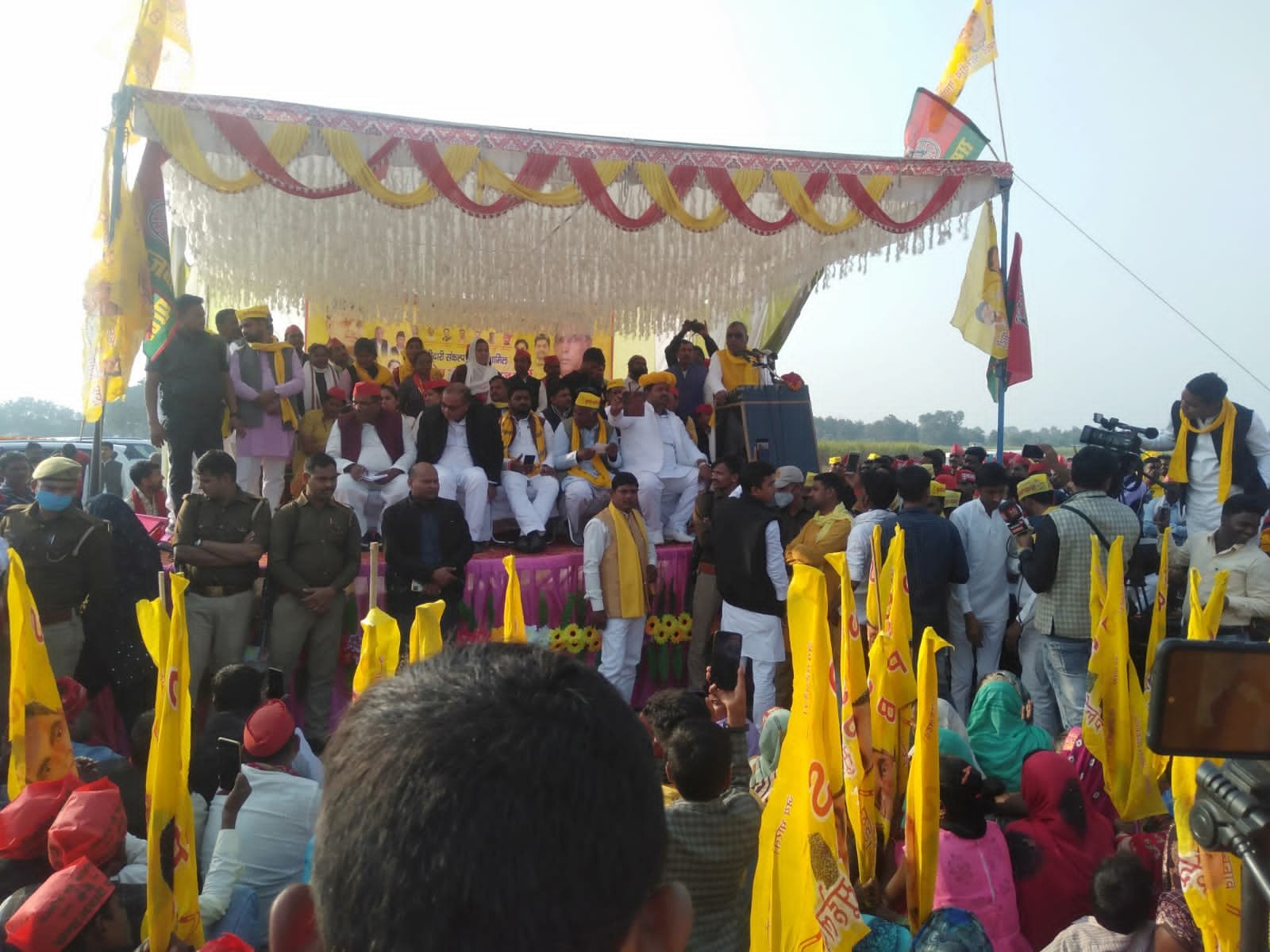 ओमप्रकाश राजभर ने भाजपा सरकार पर निशाना साधते हुए किया तीखा कटाक्ष व व्यंग | New India Times