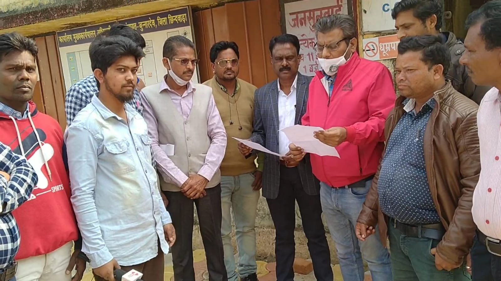 देश के प्रथम सीडीएस स्वर्गीय विपिन रावत की प्रतिमा लगाने की मांग को लेकर एसडीएम को पत्रकारों ने सौंपा ज्ञापन | New India Times