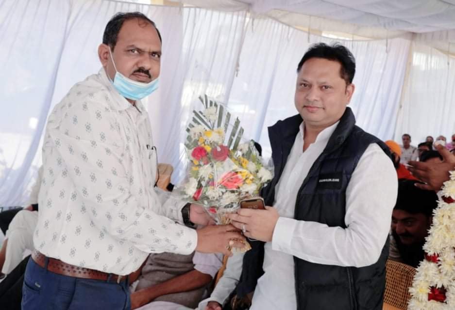 शुन्य बजट प्राकृतिक खेती विषय पर प्रधानमंत्री का सीधा प्रसारण जिला मुख्यालय सहित विभिन्न स्थानों पर किसानों ने देखा | New India Times