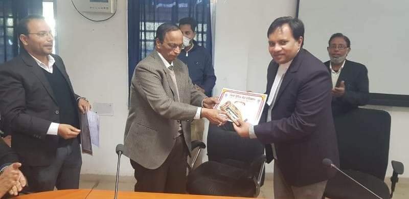 नेशनल लोक अदालत में प्रकरणों के निराकरण में उत्कृष्ट कार्य करने के लिए न्यायाधीशों एवं अधिवक्ताओं का किया गया सम्मान | New India Times