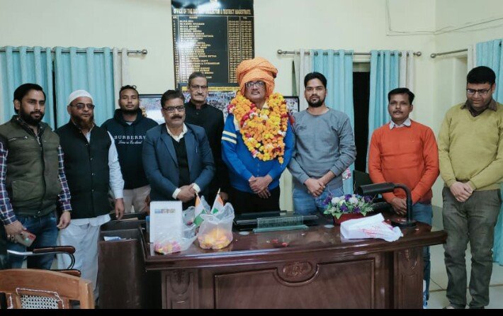 अल्पसंख्यक विकास समिति के पदाधिकारियों द्वारा जिला कलेक्टर का किया गया अभिनंदन | New India Times