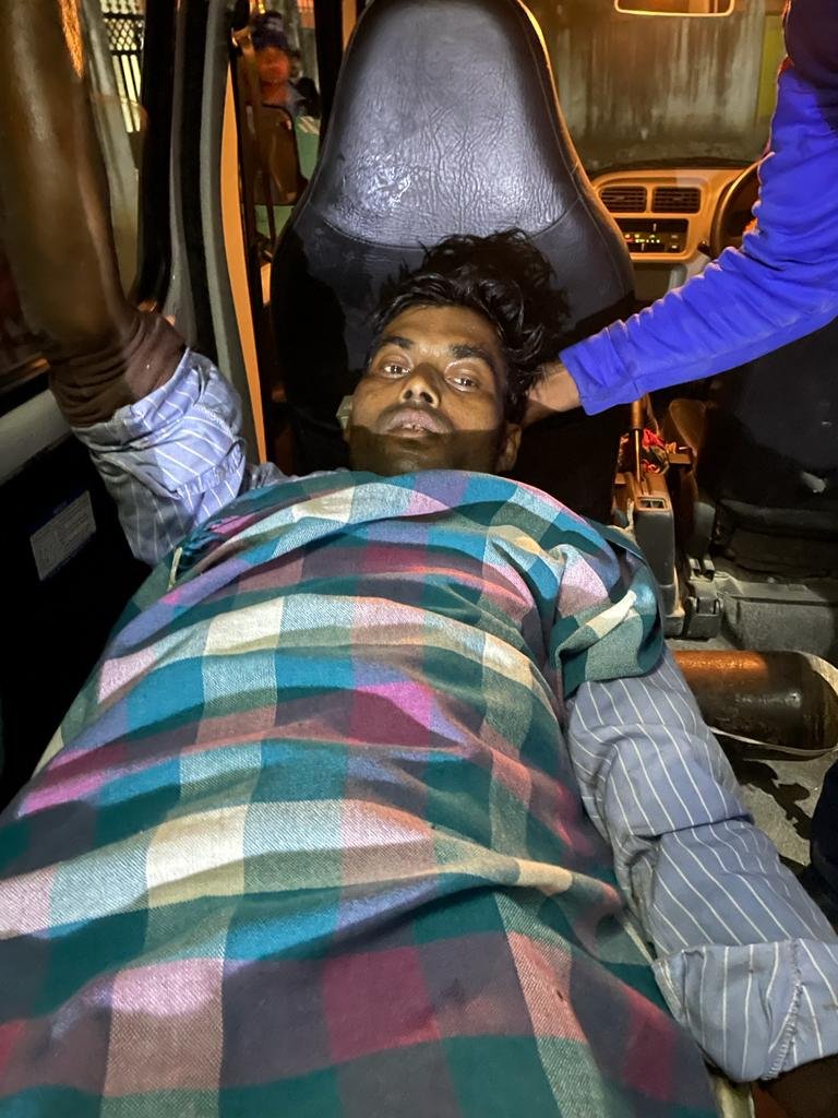 ट्रेन से युवक का पैर कटा, रेलवे ट्रैक पर युवती का सिर कटा शव बरामद | New India Times