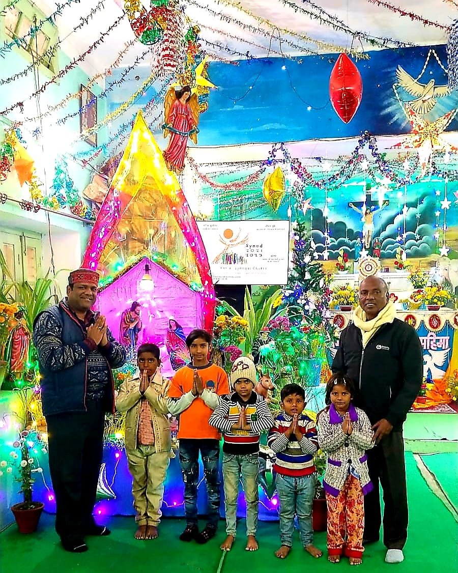 बागपत में धूमधाम से मनाया जा रहा है क्रिस्मस टाईड़ उत्सव, बागपत के रटौल, ललियाना, बाघु, बागपत, बड़ौत, खेकड़ा के प्राचीन चर्चों में मानव कल्याण के लिए हो रही हैं प्रार्थना सभाएं | New India Times