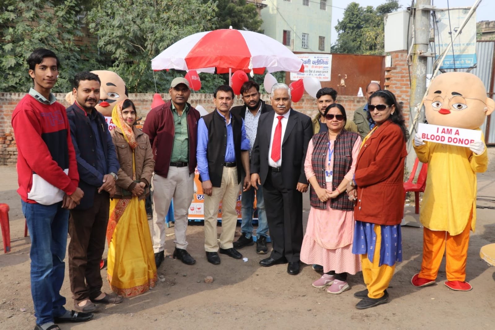 ज्योतिरादित्य सिंधिया जी के 51 वें जन्म दिवस के उपलक्ष में नारी शक्ति की पुकार तिसंगी के द्वारा रक्तदान शिविर का किया गया आयोजन | New India Times