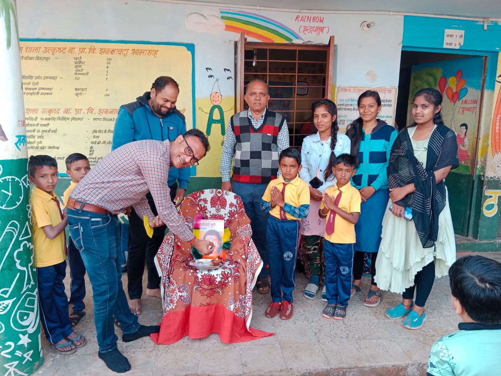 भारत की पहली महिला शिक्षिका थीं सावित्रीबाई फुले: हेमेंद्र जोशी | New India Times