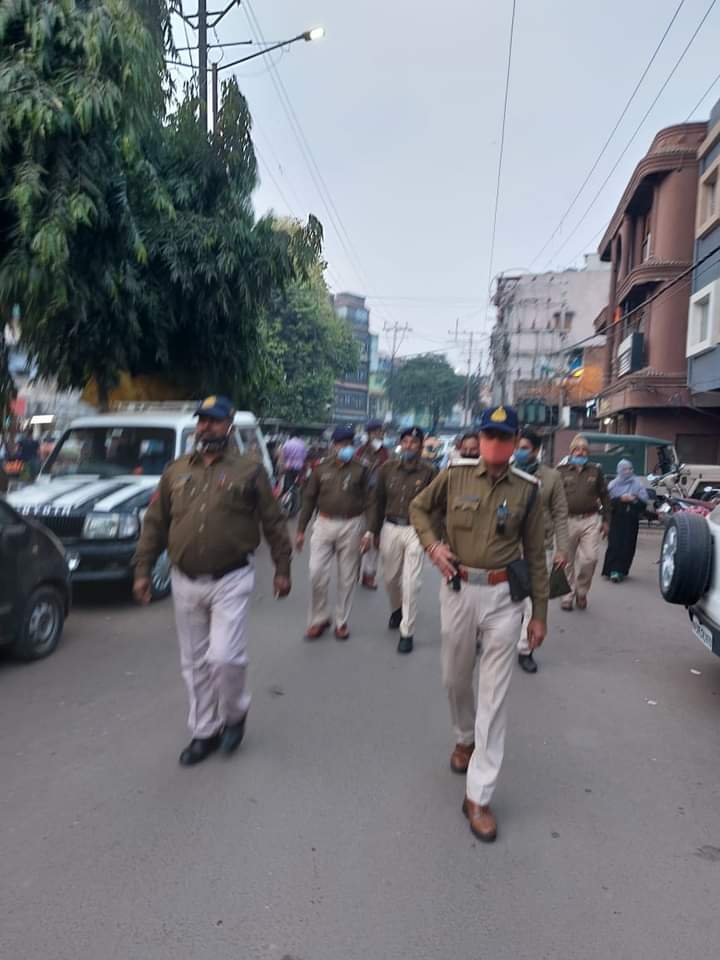 कोरोना के बढ़ते मामलों के मद्देनजर पुलिस, प्रशासन व नगर निगम की टीम द्वारा की गई संयुक्त कार्यवाही | New India Times