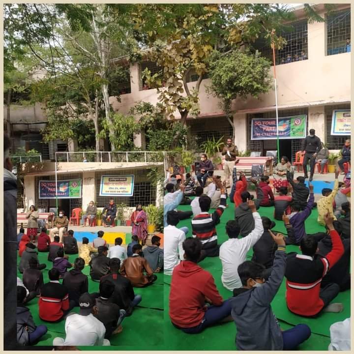 बच्चों को साइबर फ़्रॉड से बचाना सबकी जिम्मेदारी: डीसीपी रियाज़ इकबाल | New India Times