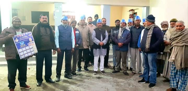 इटवा विधानसभा सीट से बसपा प्रत्याशी हरिशंकर सिंह ने विभिन्न गावों में लोगों से किया जनसंपर्क | New India Times