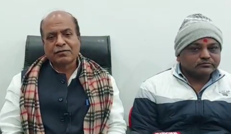 भाजपा ने सरकार बनने के बाद कोई वादा पूरा नहीं किया और न किसी को नौकरी दी: रामआसरे. सपा की राष्ट्रीय कार्यकारिणी के सदस्य राम आसरे विश्वकर्मा पहुंचे शाहजहांपुर | New India Times