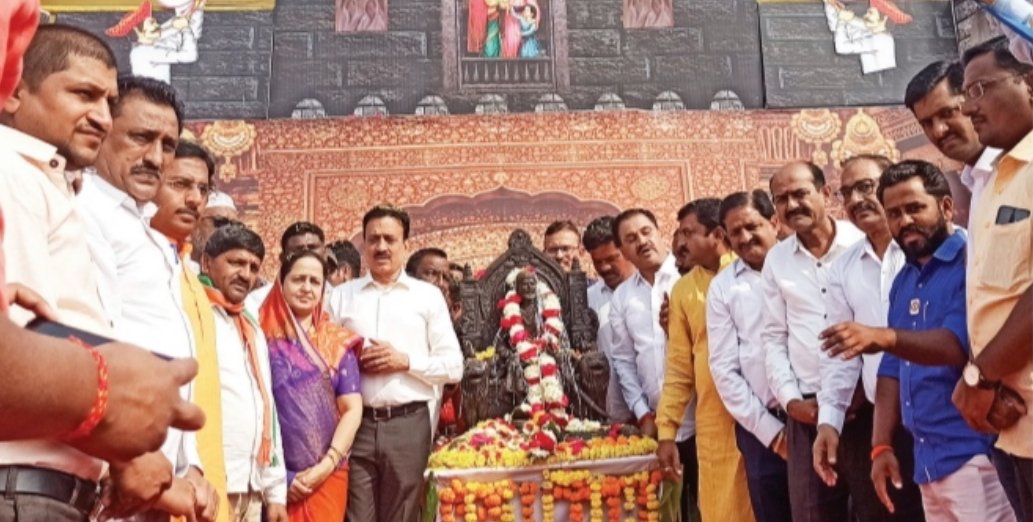 शिव प्रतिष्ठान की रैली ने जीता दिल, डॉ महाजन ने की शिवाजी महाराज की आरती | New India Times