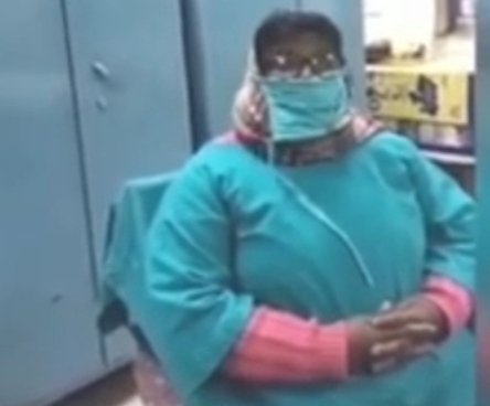 बुर्का होगा तो नहीं लगेगा भोपाल के शासकीय इंदिरा गांधी अस्पताल में बच्चों को टीका: डाॅ मीना अब्राहम | New India Times