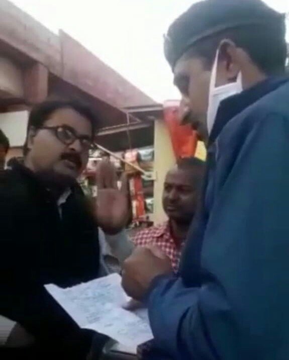 कलक्ट्रेट के चंद कर्मियों की दंबगई के चलते जिला कलेक्टर और एसपी ने तोड़ा तीन ट्रैफिक पुलिस कर्मियों का मनोबल | New India Times