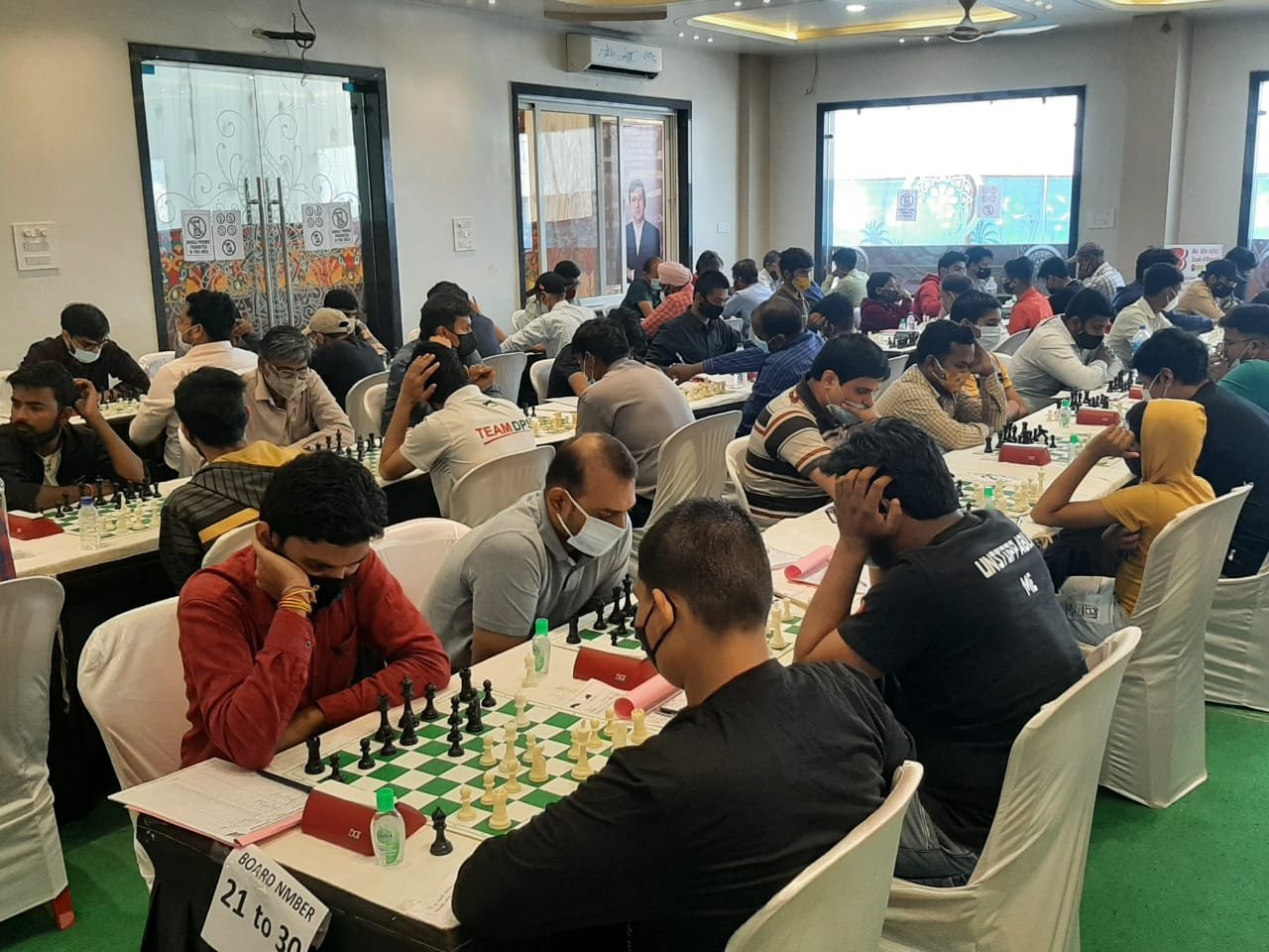 प्रशासन की पहल से हुआ झाबुआ जिले में अखिल भारतीय शतरंज फिडे रेटिंग स्पर्धा का आयोजन | New India Times