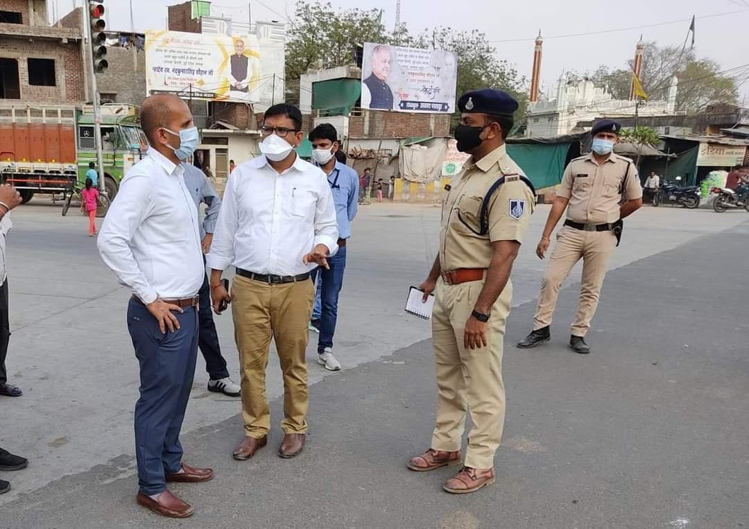 कलेक्टर एवं एसपी द्वारा शहर के विभिन्न स्थलों का निरीक्षण करने के उपरांत दिए यातायात व्यवस्था तथा पार्किंग सुधार के निर्देश, नगर निगम तथा पुलिस विभाग की संयुक्त टीम अतिक्रमण हटाने हेतु चलाये मुहिम: कलेक्टर | New India Times