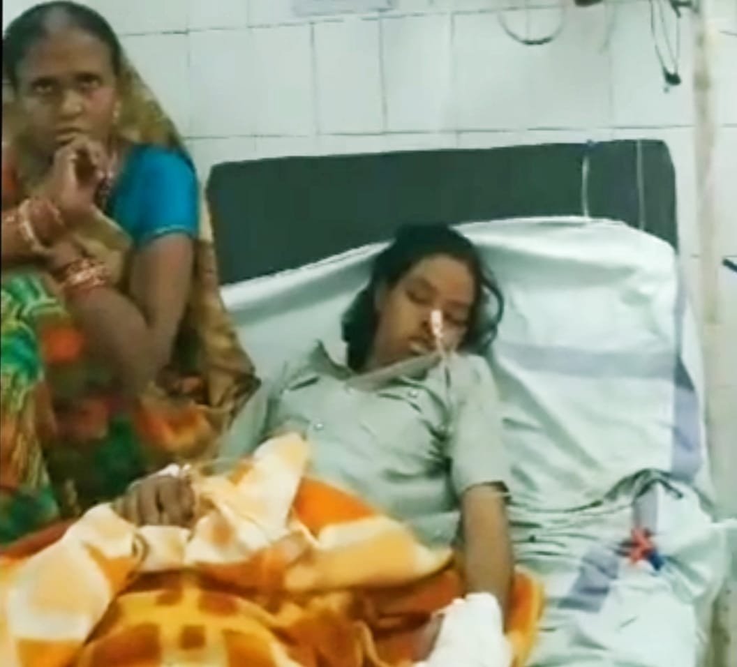 बहन ने तिलक कर मांगे 500 रुपये, भाई ने मारा चाकू, पब्जी खेलने के कारण सनकी हो गया है युवक | New India Times