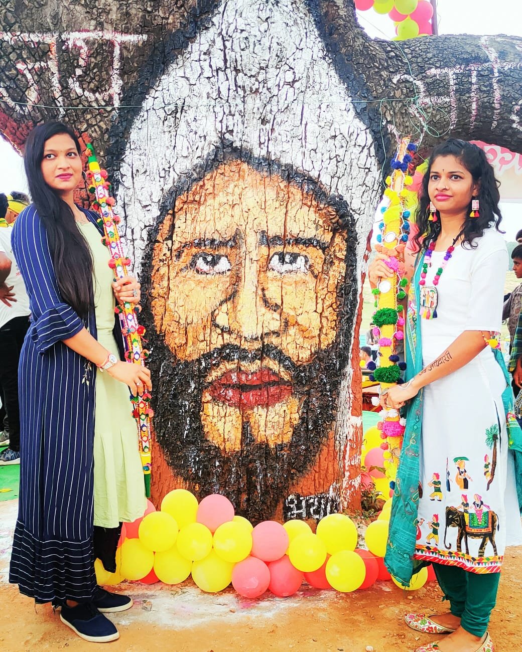 प्रतिभा किसी की मोहताज नहीं होती, जोबट में उभरती हुई प्रतिभा साक्षी भयडीया पेंटिंग बना कर दिखा रही है अपनी प्रतिभा | New India Times