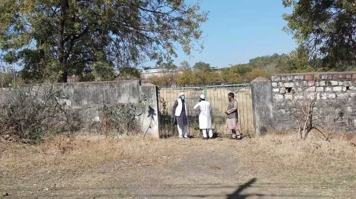 भोपाल के ऐतिहासिक ईदगाह की सुरक्षा के लिए जमीअत उलमा मप्र द्वारा बार बार ज्ञापन देने के बावजूद वक्फ़ बोर्ड द्वारा नहीं उठाया जा रहा है कोई ठोस क़दम | New India Times