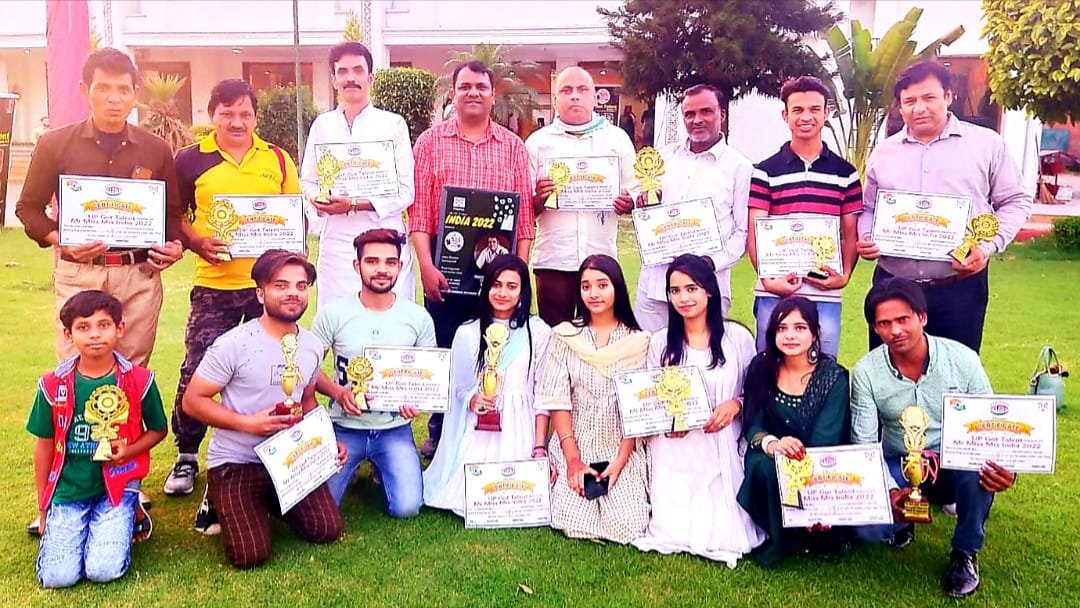 यूपी गॉट टैलेंट में क्रिएशन ग्रुप के सिंगिंग कलाकारों ने मचाया धमाल, बिग बॉस शो और इंड़ियन रियलिटी शो एमटीवी रोडिज के विजेता आशुतोष कौशिक ने सभी विजेताओं को किया सम्मानित | New India Times