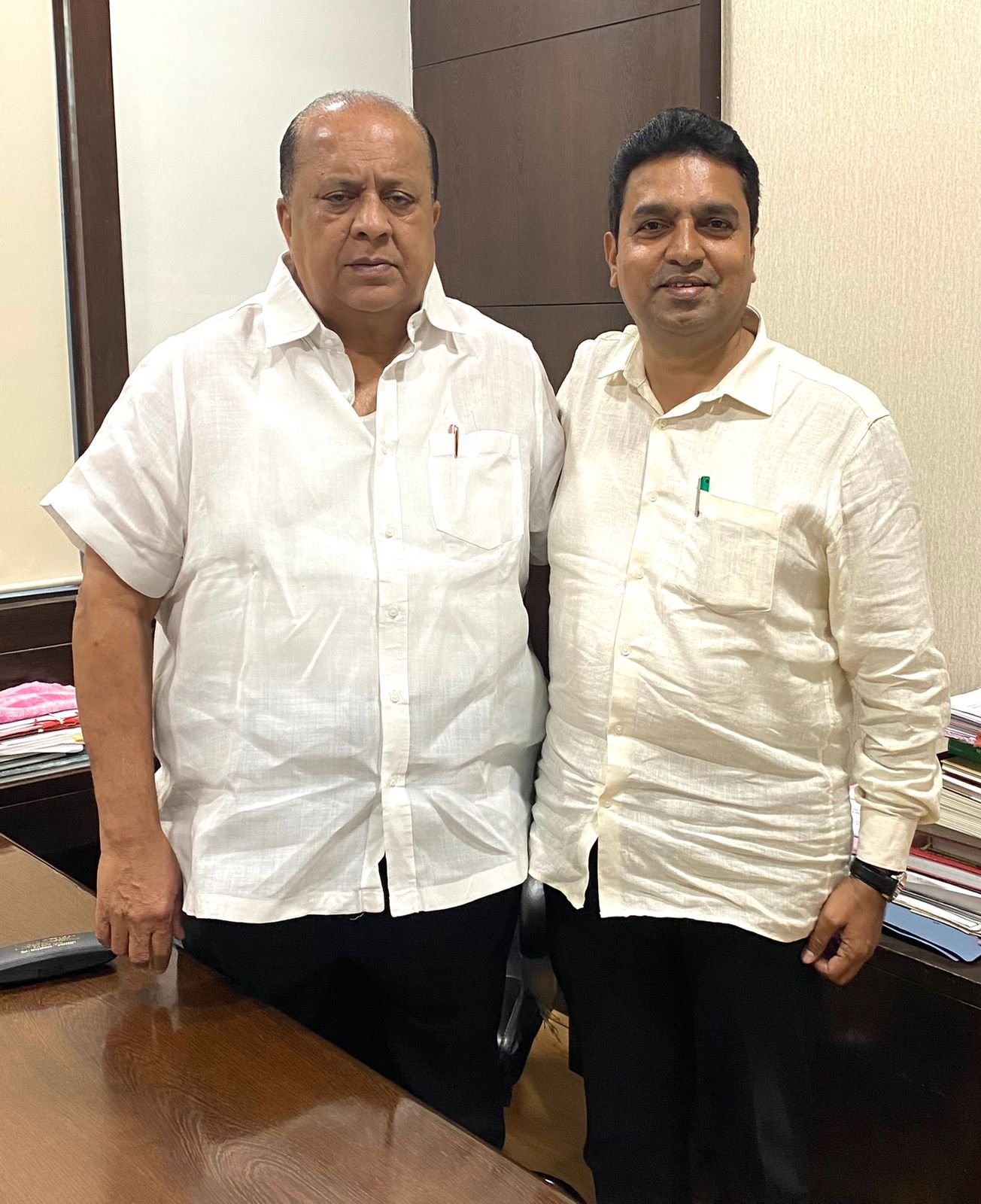 मीरा-भाईंदर मनपा ठेकेदार पर कार्रवाई करने का कामगार मंत्री ने दिया आदेश, मजदूरों को न्युनतम वेतन नहीं दिये जाने को लेकर पूर्व राज्यमंत्री डॉ आसिफ शेख ने की थी शिकायत | New India Times