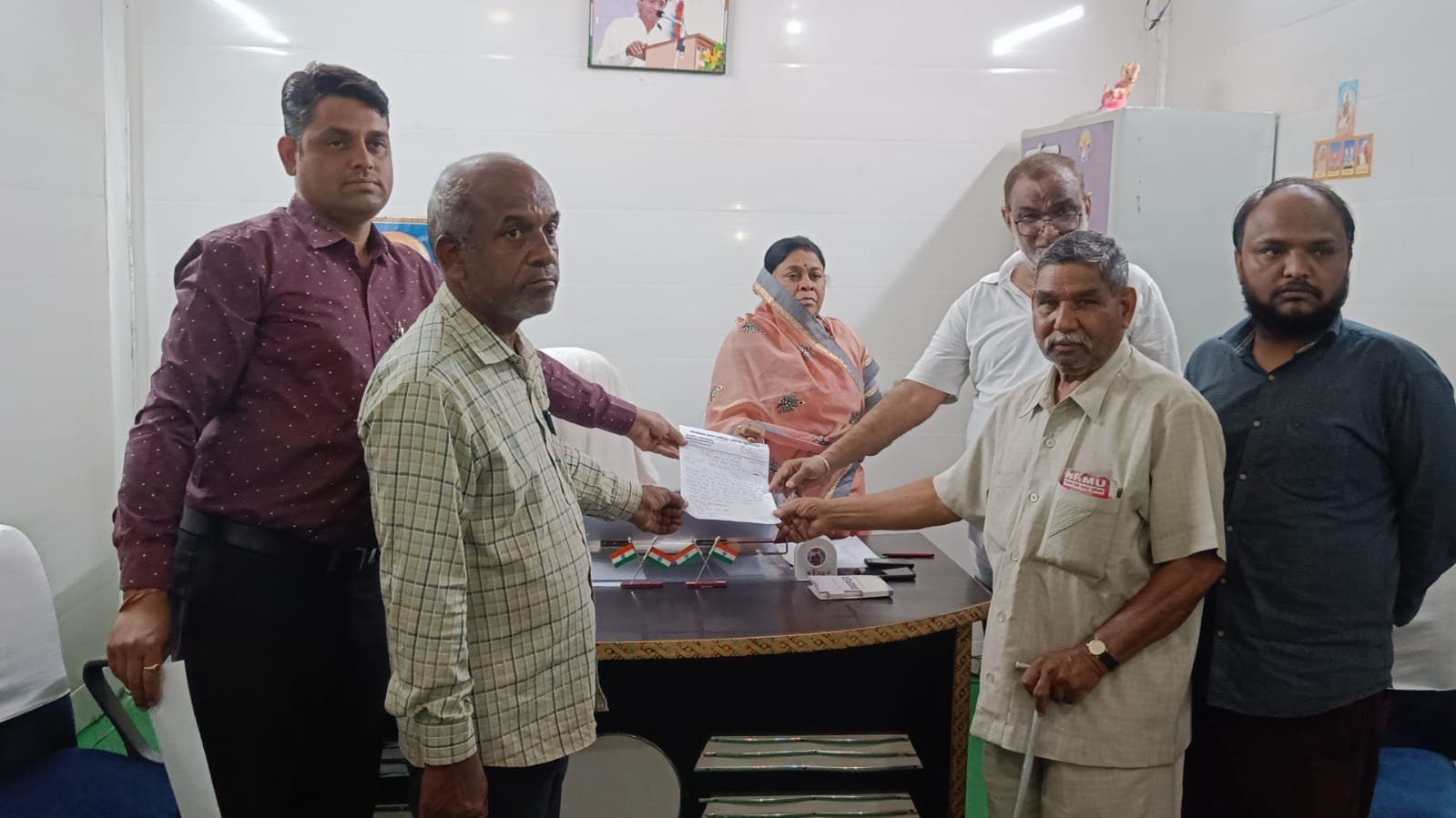 नगर पालिका उपाध्यक्ष ने सौंपा सीएमओ को ज्ञापन, निराकरण नहीं होने पर दी धरना प्रदर्शन की चेतावनी | New India Times