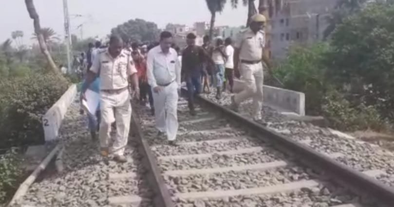 युवक को घर से बुलाकर की गई हत्या! इलाके में फैली सनसनी 2 युवक को घर से बुलाकर की गई हत्या! इलाके में फैली सनसनी | New India Times