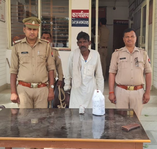 दो करोड़ रुपए की अफीम के साथ तस्कर गिरफ्तार 2 दो करोड़ रुपए की अफीम के साथ तस्कर गिरफ्तार | New India Times