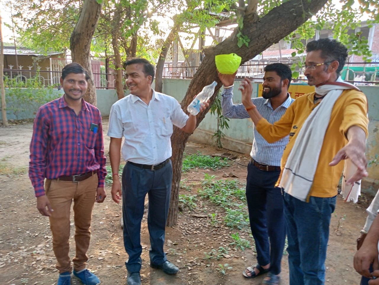 गर्मियों में पशु पक्षी की सेवा करना सबसे बड़ा पुण्य: अतिरिक्त ज़िला कलक्टर सुदर्शन तोमर | New India Times