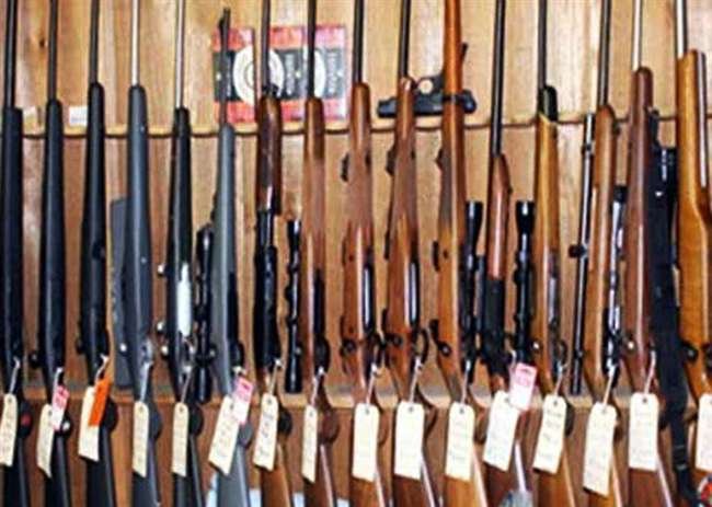 जिले के चारों विकासखण्डों के सभी शस्त्र लायसेंस निलंबित, 2 जून तक पुलिस थानों में शस्त्र जमा करने के आदेश, समय-सीमा निकलने पर होगी कार्यवाही | New India Times