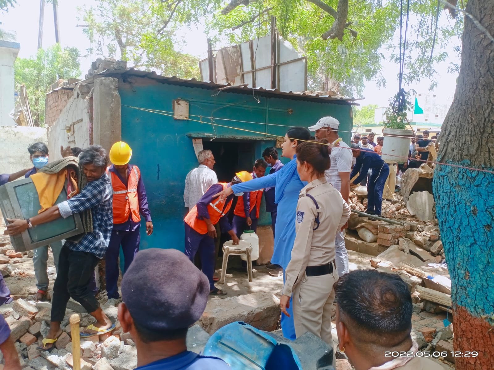 मेघनगर में आई अतिक्रमण की बाढ़, नगर के झाबुआ रोड का हटाया गया अतिक्रमण | New India Times