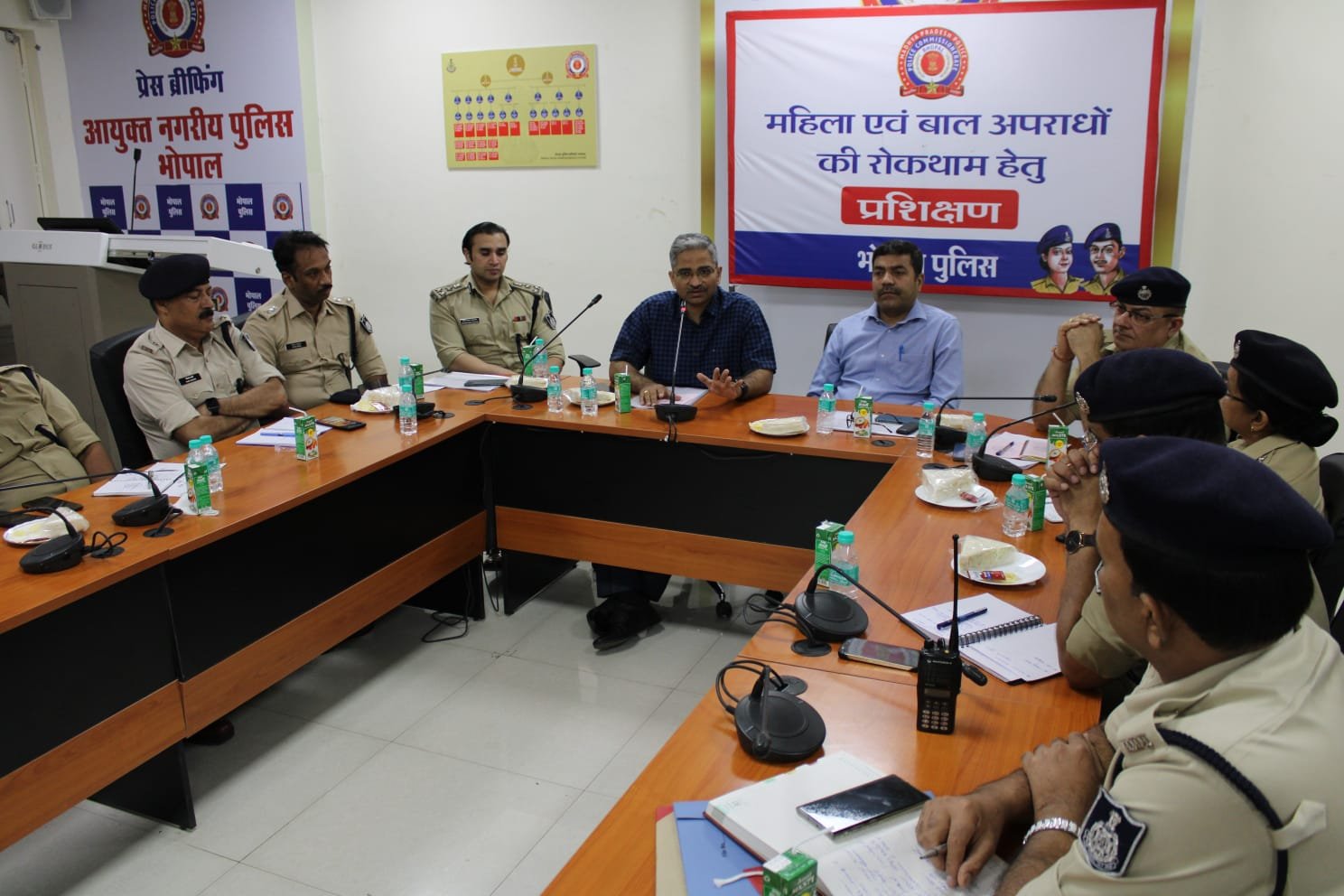 भोपाल सायबर क्राइम ब्रांच ने दो दिन में किया स्कूलों को ईमेल भेजने वाले प्रकरण को ट्रेस, नामी स्कूलों को ईमेल कर दी गई थी बम से उड़ाने की धमकी | New India Times