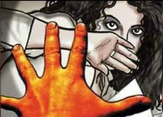 महिला डॉक्टर के साथ छेड़छाड़ मामले में वरिष्ठ अधिकारी को 1 साल की जेल, 5 हजार रुपये जुर्माना | New India Times