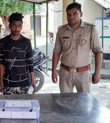 कोरियर कम्पनी का पार्सल चोरी, आरोपी गिरफ्तार | New India Times