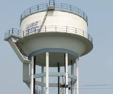 सालों से बनी टंकी में नहीं आ रहा पानी 2 सालों से बनी टंकी में नहीं आ रहा पानी | New India Times