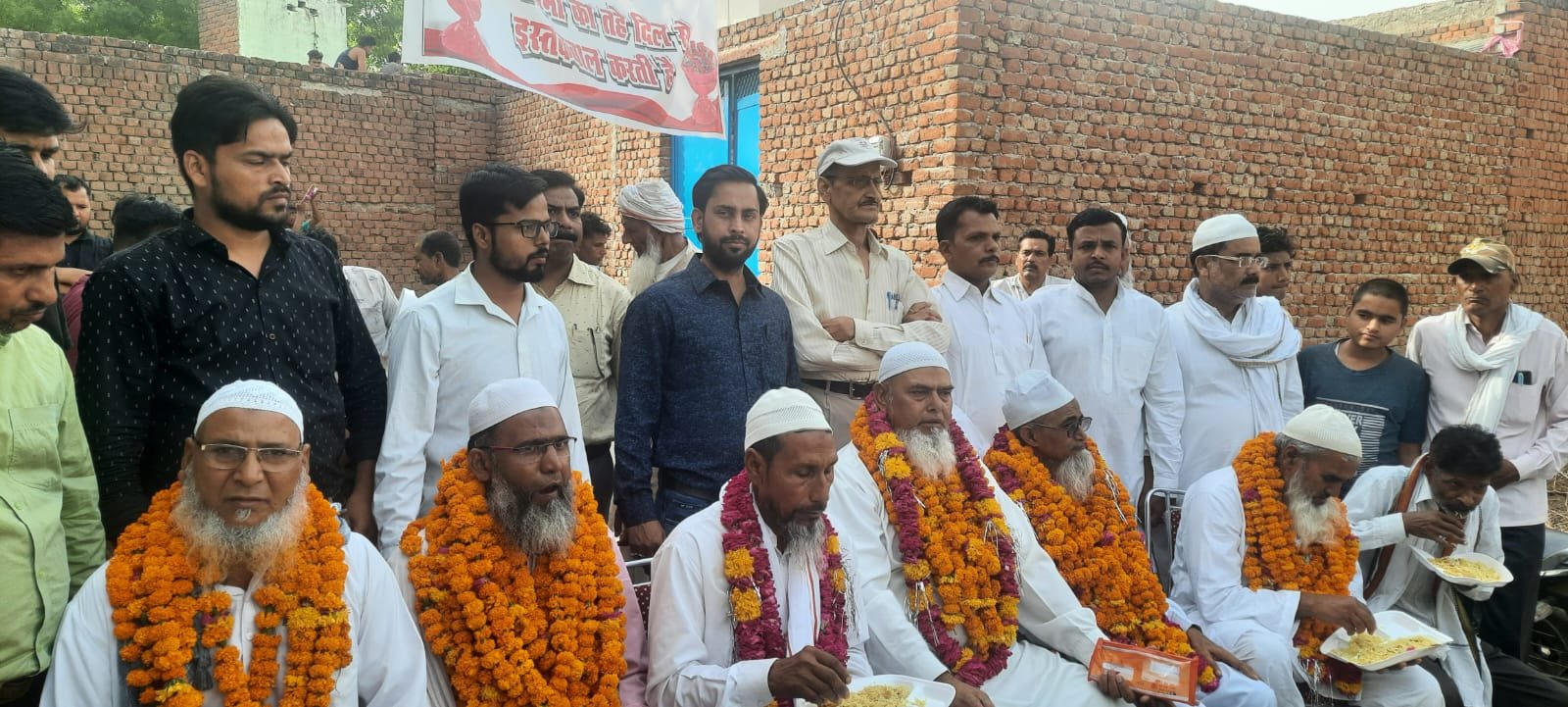 हज यात्रा पर जाने वाले सभी लोगों का गर्मजोशी के साथ हुआ इस्तकबाल | New India Times