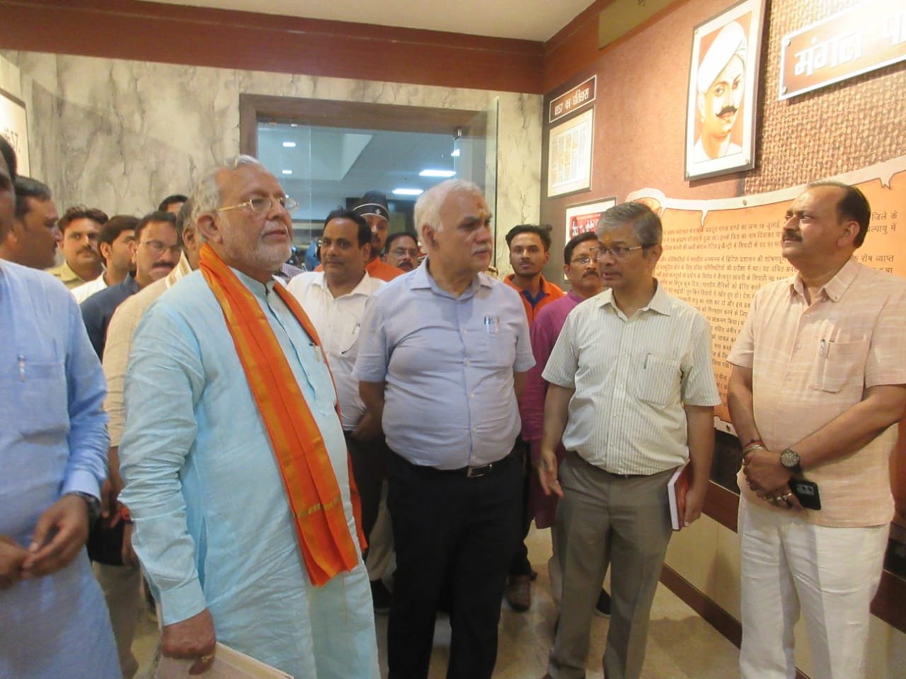 आजादी के अमृत महोत्सव के अंतर्गत पंडित राम प्रसाद बिस्मिल जी की जयंती पर मुख्य सचिव दुर्गा शंकर मिश्र का जनपद शाहजहांपुर में हुआ आगमन | New India Times