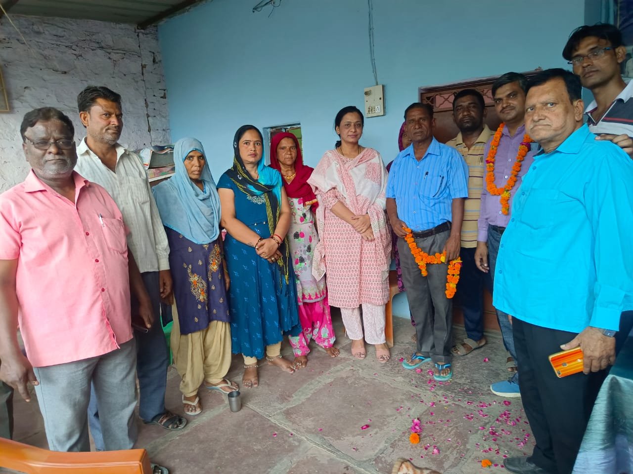 कांग्रेस नेत्री एवं समाजसेवी शालिनी शर्मा द्वारा पुराना शहर, मदीना कॉलोनी और पुरानी सराय में किया गया जनसंपर्क | New India Times