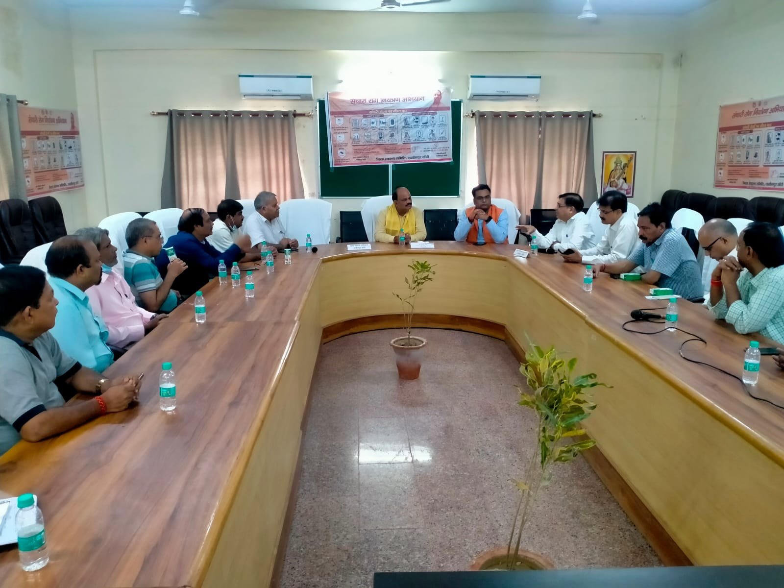 इमरजेंसी और ट्रामा सेंटर को एमसीएच विंग में शिफ्ट करने के साथ ही लखीमपुर में भी मिलेगा उपचार: अजय मिश्रा | New India Times