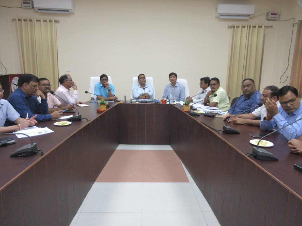 'हर घर तिरंगा' कार्यक्रम को सफल बनाने के लिए डीएम ने की बैठक | New India Times