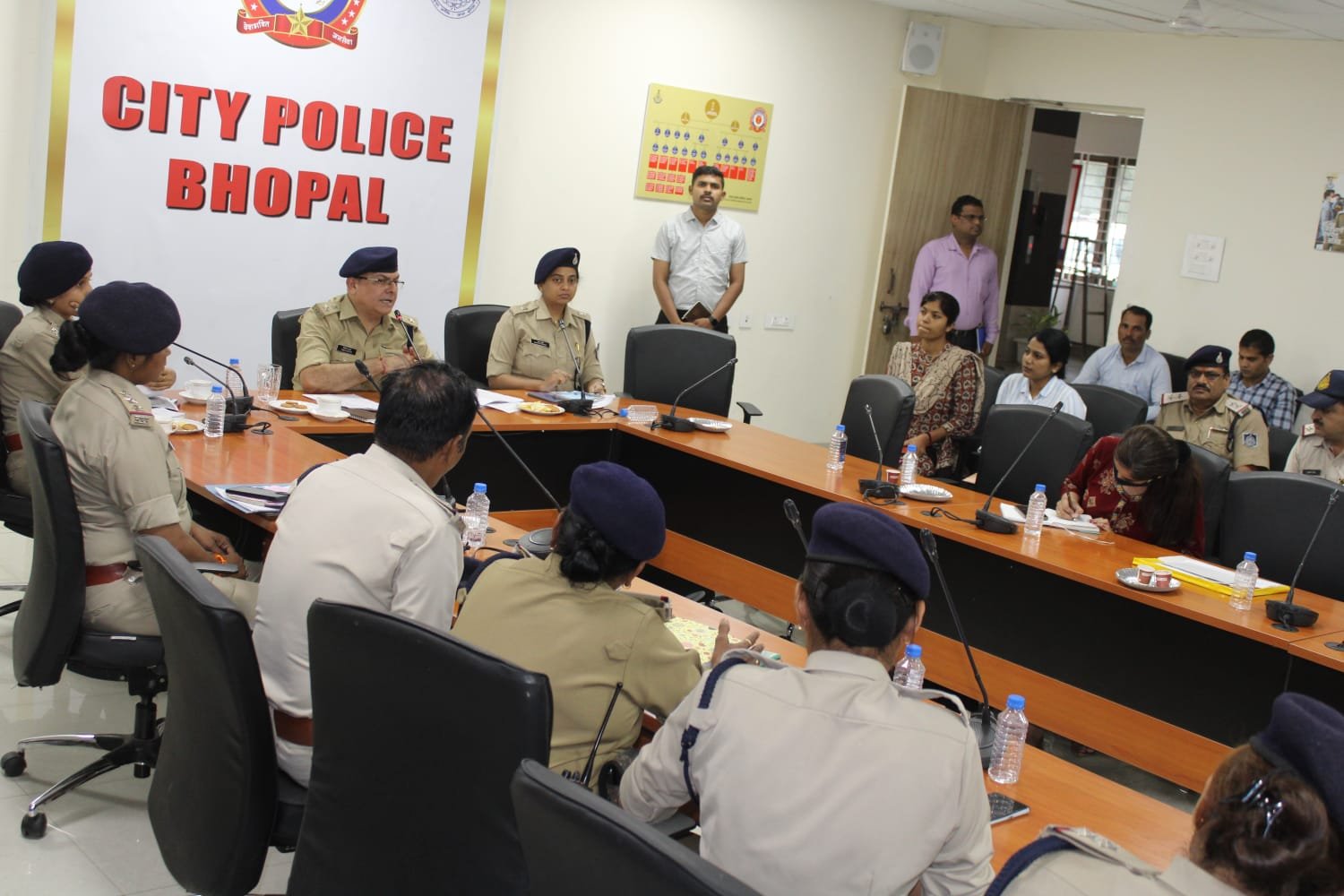 ऊर्जा/महिला हेल्प डेस्क संचालक एवं बालकल्याण अधिकारी सयुंक्त रुप से कार्य करें: डीसीपी हेड्क्वार्टर श्री विनीत कपूर | New India Times