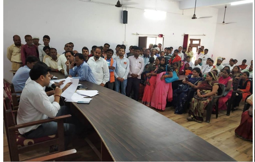 तहसील इटवा सभागार में एसडीएम द्वारा बूथ लेवल के अधिकारियों की दो पालियों में बैठक संपन्न | New India Times