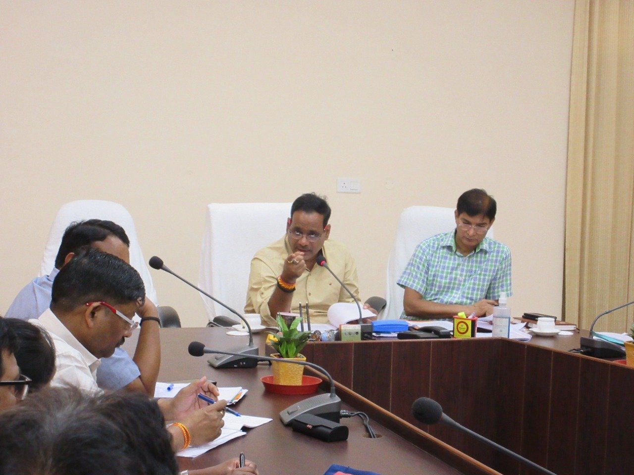 बच्चों के भविष्य के साथ खिलवाड़ बिल्कुल भी बर्दाश्त नहीं: डीएम | New India Times